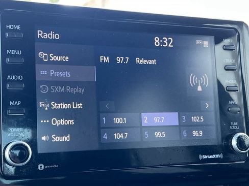 Certified 2022 Toyota Corolla SE image 18