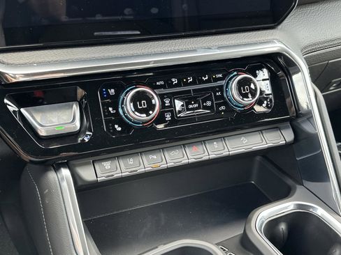 New 2026 GMC Sierra 2500 Denali w/ Denali Reserve Package AWD/4WD image 27