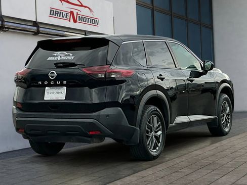 Used 2021 Nissan Rogue S image 4