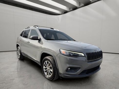 Used 2020 Jeep Cherokee Latitude Plus AWD/4WD image 8