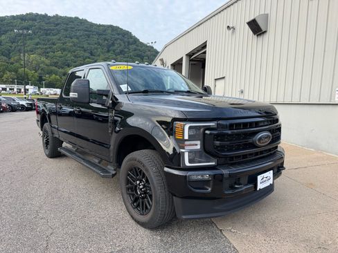 Used 2022 Ford F350 Lariat AWD/4WD image 3