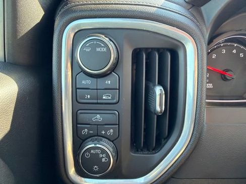 Used 2020 Chevrolet Silverado 1500 LT w/ LT 2.7L Value Package AWD/4WD image 25