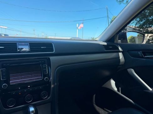 Used 2014 Volkswagen Passat TDI SE FWD image 10