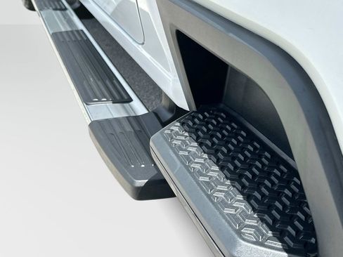 New 2025 GMC Sierra 2500 Denali w/ Denali Reserve Package image 14