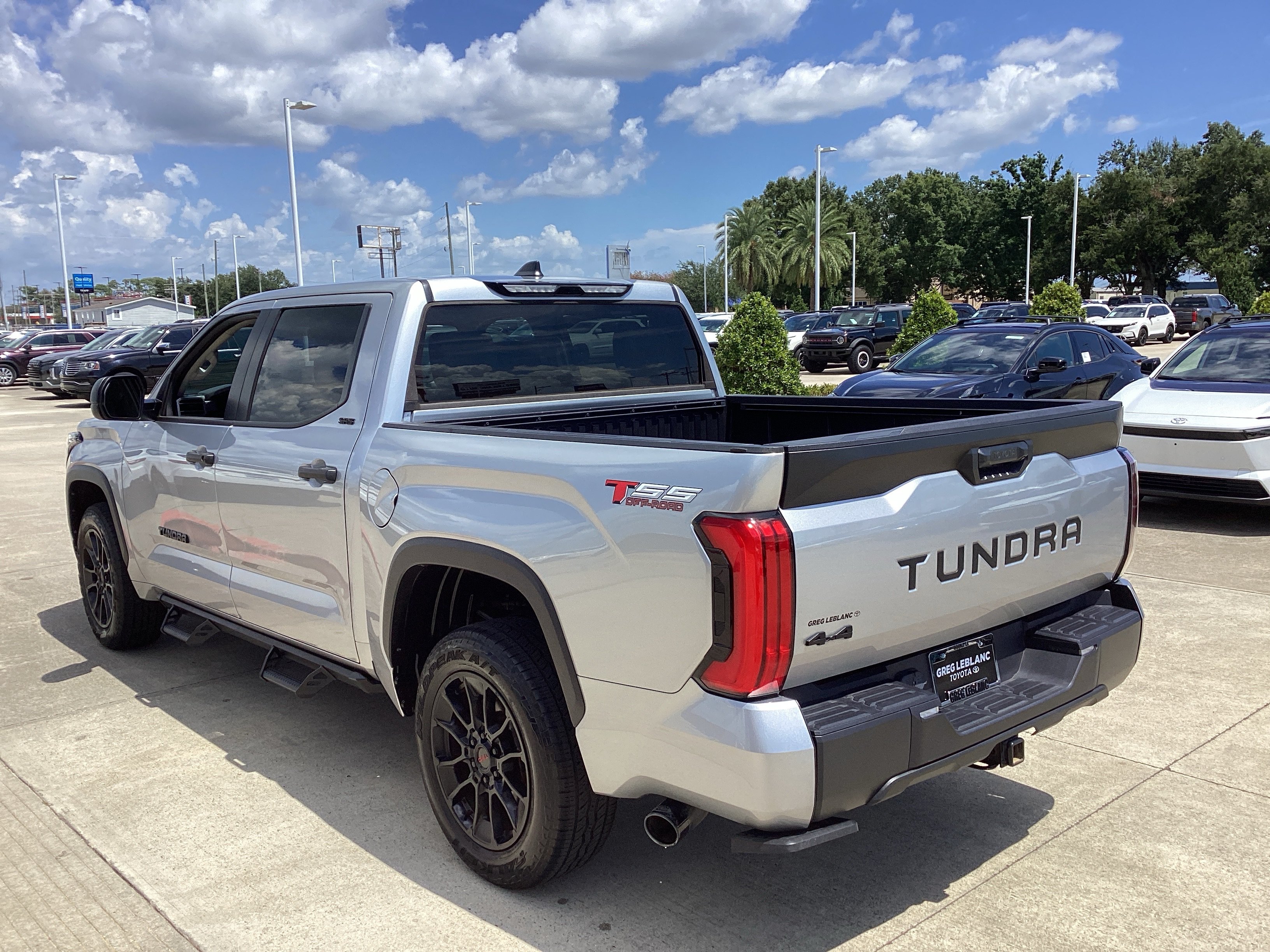 Used 2024 Toyota Tundra SR5 AWD/4WD image 5