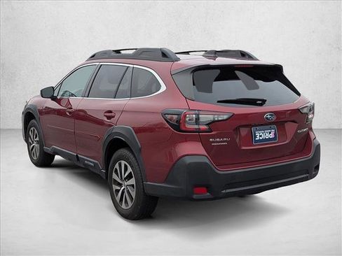 Used 2023 Subaru Outback Premium image 7
