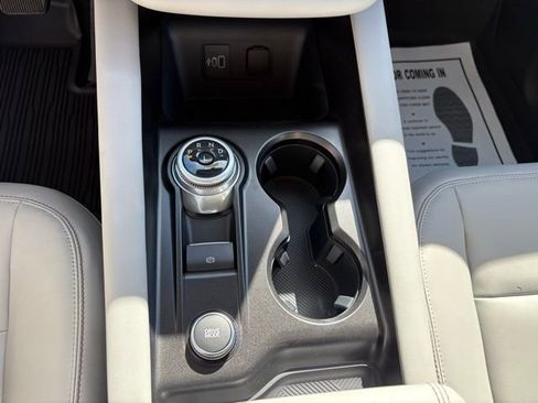 New 2026 Ford Explorer Active w/ Active Comfort Package image 20