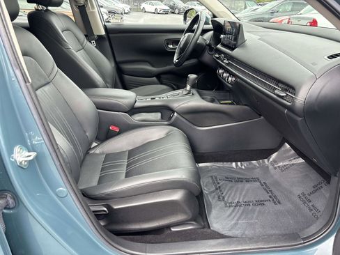 Used 2023 Honda HR-V EX-L image 16