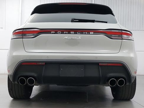 Certified 2024 Porsche Macan S image 6