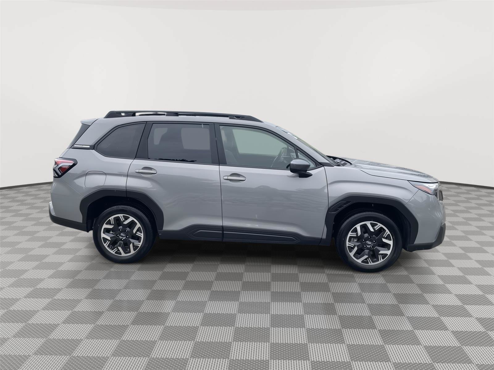 Certified 2025 Subaru Forester Premium w/ Convenience Package #1 AWD/4WD image 15