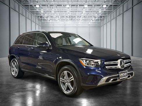 Used 2022 Mercedes-Benz GLC 300 4MATIC w/ Multimedia Package Lite image 9