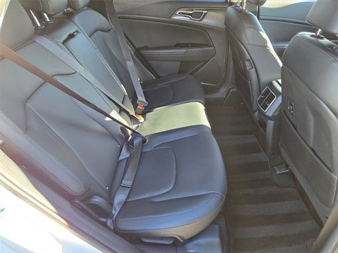 Used 2024 Kia Sportage SX image 17