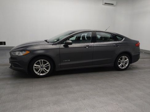 Used 2018 Ford Fusion S image 2