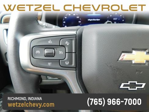 Used 2023 Chevrolet Suburban Premier w/ Advanced Technology Package AWD/4WD image 40