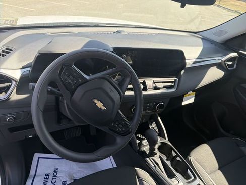 New 2026 Chevrolet TrailBlazer LS AWD/4WD image 10