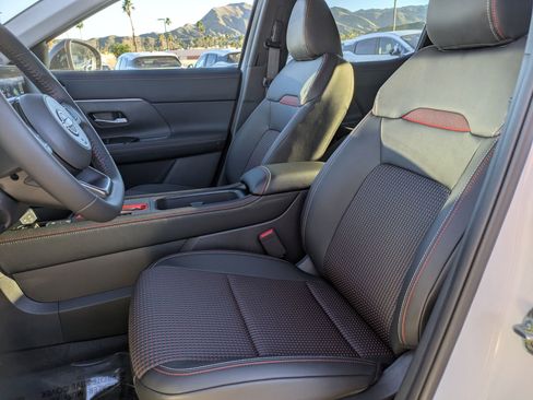 New 2026 Nissan Kicks SR FWD image 12