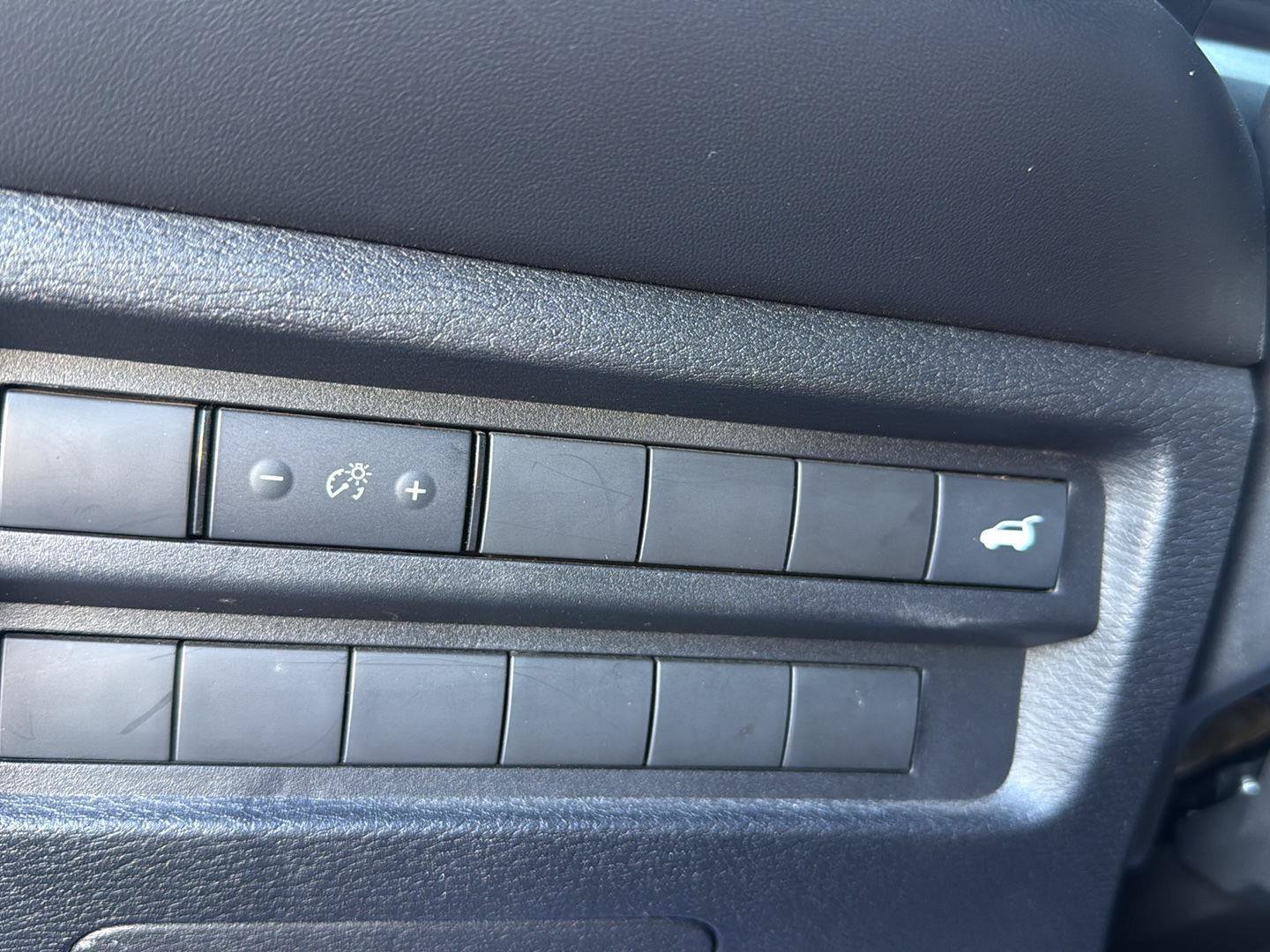 Used 2024 Mitsubishi Outlander FWD image 28