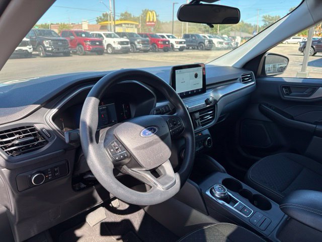 Used 2025 Ford Escape Active AWD/4WD image 15