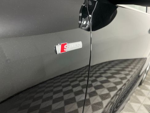 Certified 2025 Audi Q5 Premium Plus w/ Premium Plus image 5