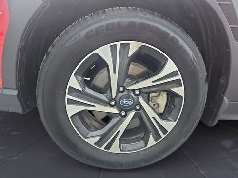 Certified 2025 Subaru Crosstrek 2.5i Premium AWD/4WD image 14