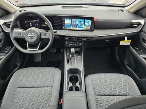 New 2026 Nissan Kicks SV w/ SV Premium Package image 8