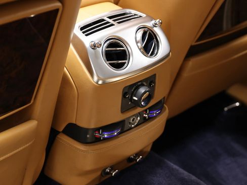 Used 2016 Rolls-Royce Ghost image 50