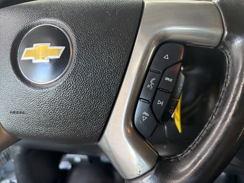 Used 2017 Chevrolet Express 2500 LS image 18