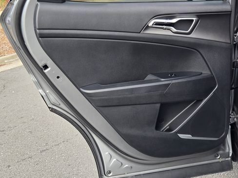 New 2026 Kia Sportage LX image 24