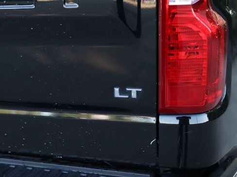 Used 2025 Chevrolet Silverado 1500 LT AWD/4WD image 34