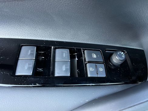 New 2026 Toyota Corolla SE image 12