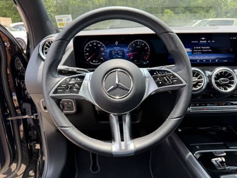 Certified 2026 Mercedes-Benz GLA 250 image 10