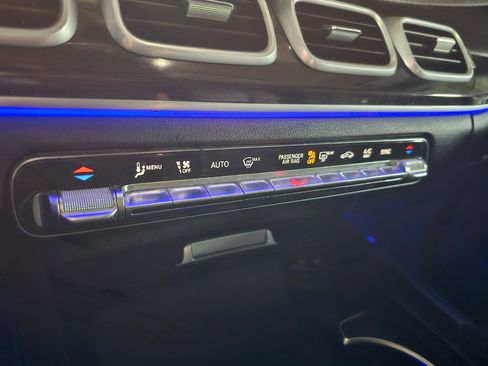 Used 2020 Mercedes-Benz GLE 350 4MATIC image 46