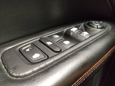 Used 2020 Jeep Compass Trailhawk AWD/4WD image 27
