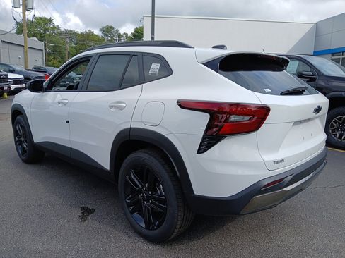 New 2026 Chevrolet Trax ACTIV w/ Sunroof Package image 5