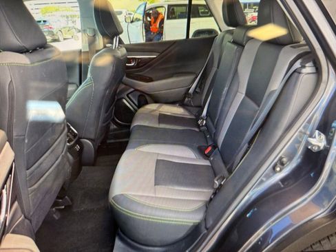 Used 2025 Subaru Outback Onyx Edition image 9