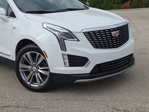 Used 2024 Cadillac XT5 Premium Luxury AWD/4WD image 2