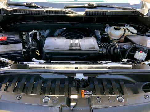 Used 2021 Chevrolet Silverado 1500 LT Trail Boss w/ LT Trail Boss Premium Package image 9