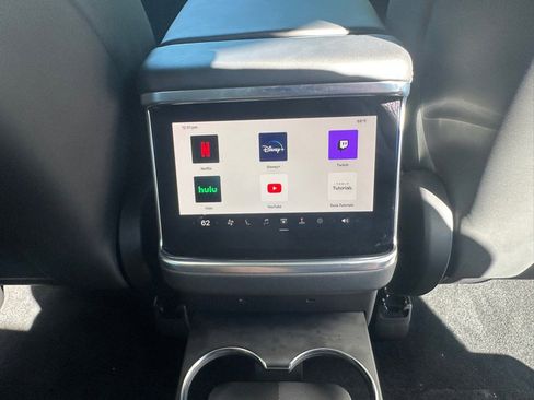 Used 2022 Tesla Model X image 56