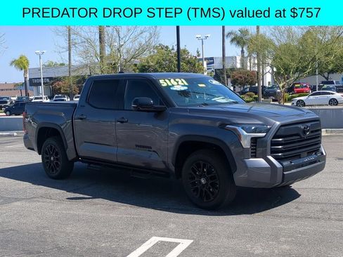 Used 2025 Toyota Tundra Limited AWD/4WD image 12