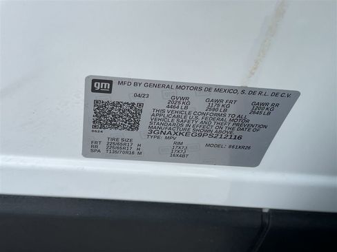 Used 2023 Chevrolet Equinox LT image 33