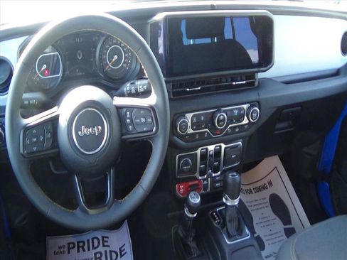 Certified 2024 Jeep Wrangler Willys image 13