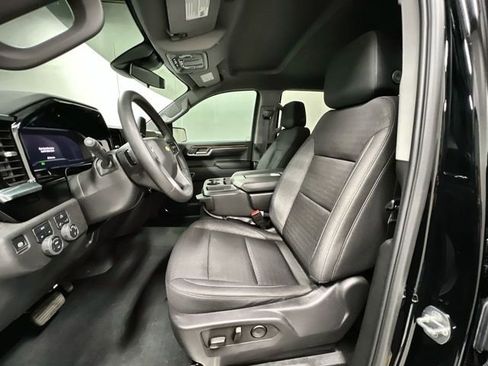 Certified 2024 Chevrolet Silverado 1500 LT image 19