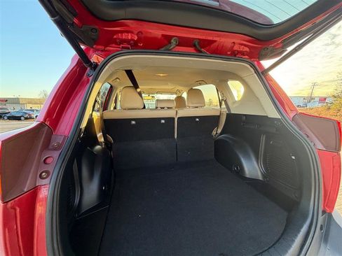 Used 2013 Toyota RAV4 Limited image 12