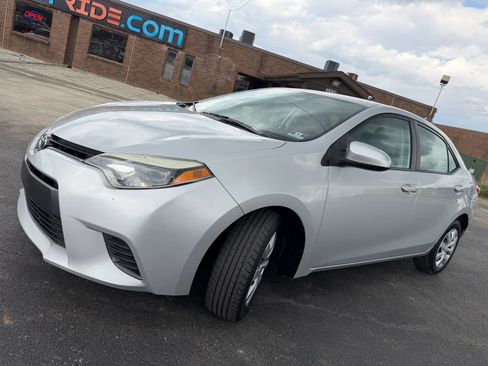 Used 2015 Toyota Corolla LE FWD image 45