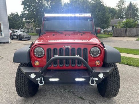 Used 2014 Jeep Wrangler Unlimited Sport w/ Quick Order Package 24S AWD/4WD image 9