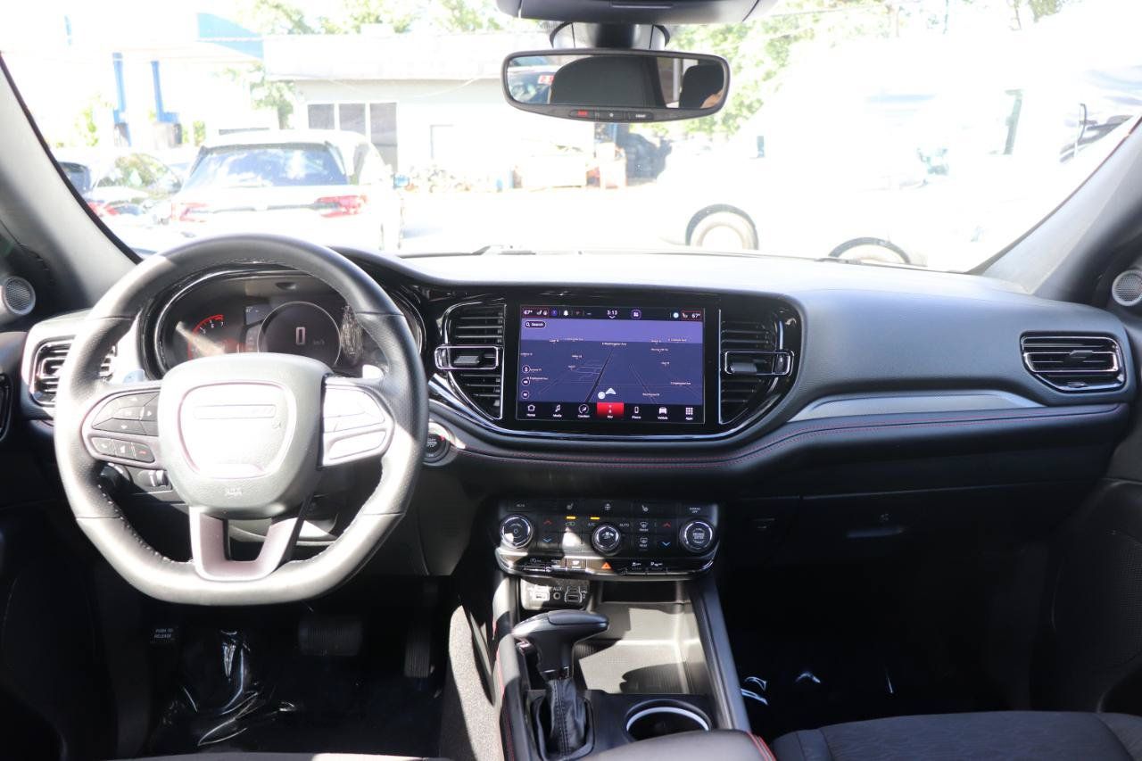 Used 2025 Dodge Durango GT AWD/4WD image 18