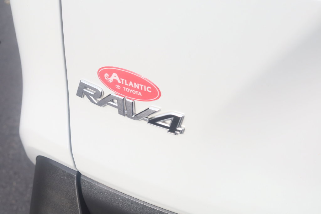 Used 2023 Toyota RAV4 Limited AWD/4WD image 29
