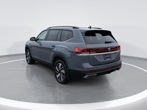 New 2026 Volkswagen Atlas SE image 5