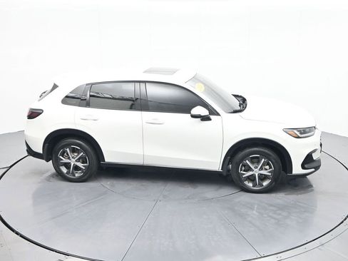 Used 2023 Honda HR-V EX-L image 28