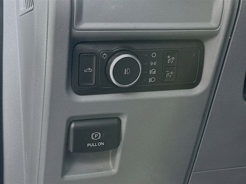 Used 2022 Ford F150 XLT image 10